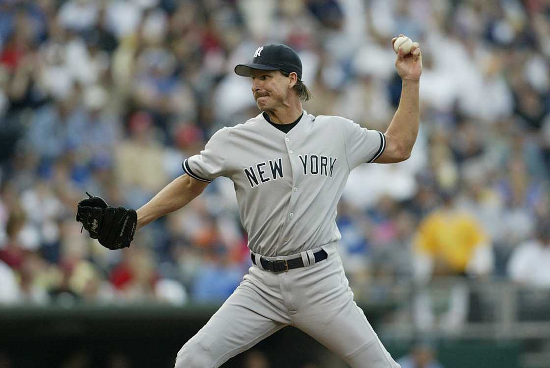 Randy Johnson delivers a pitch