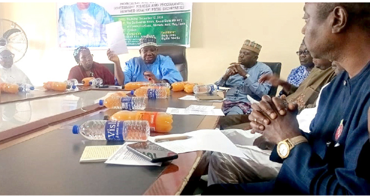 AbdulRazaq Urges Police Trust Fund To Patronise Kwara Garment Factory