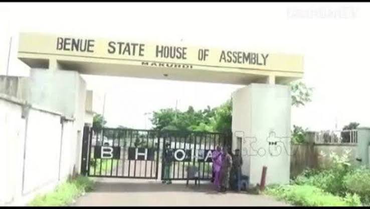 Benue Assembly orders suspension of teachers recruitment