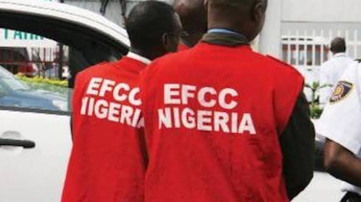 EFCC arrests 23 suspected internet fraudsters