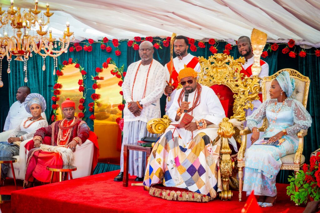 Pere Of Kabowei Kingdom, Others Attend Olu Of Warri's Royal Iwere Christmas Carol