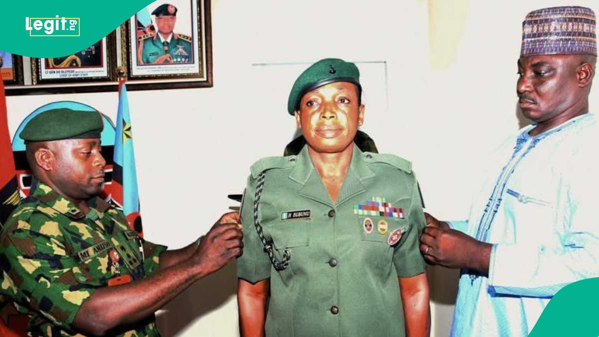 Nigerian Army Decorates First Female Army Warrant Officer in History, Name and Location Announced