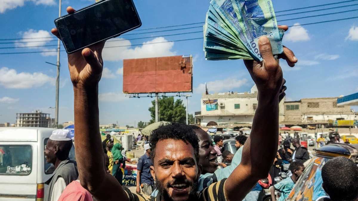 Sudan 'political' banknote switch causes cash crunch