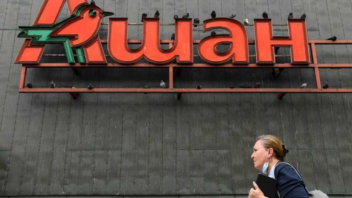 Auchan's Russia unit dismisses sale rumours