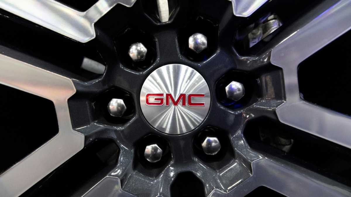 GM 2025 profit forecast clouded by Trump policy unknowns