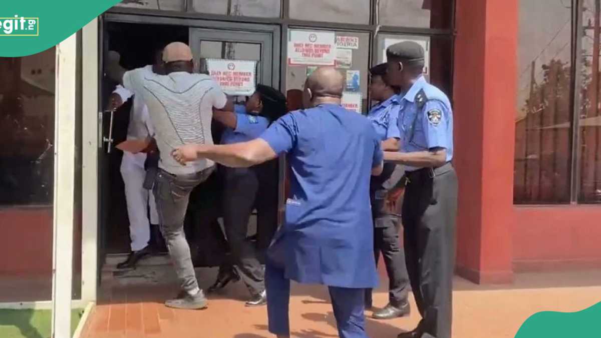 BREAKING: Tension as Fight Breaks Out at PDP BoT Meeting, Video Surfaces