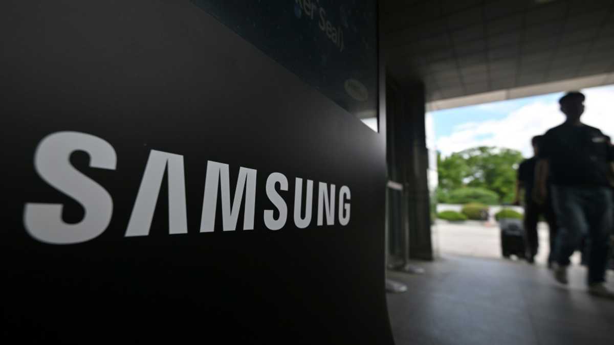 Samsung Electronics posts 129.85% jump in Q4 operating profit