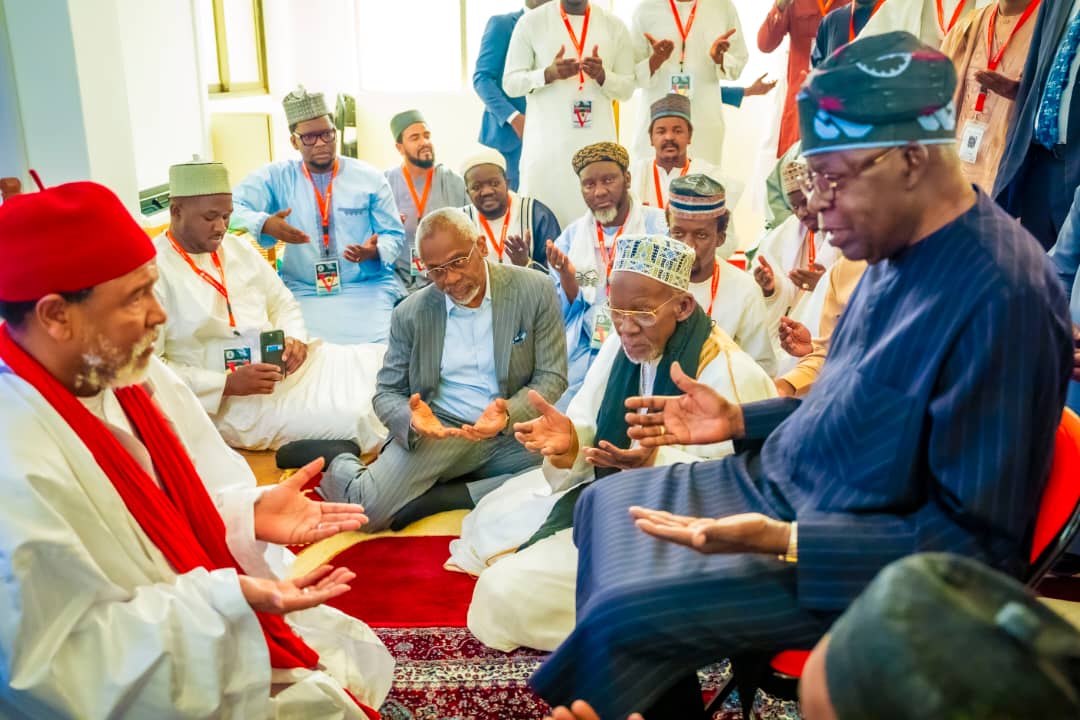 Tinubu Meets Tijjaniya Sect Leaders In Abuja