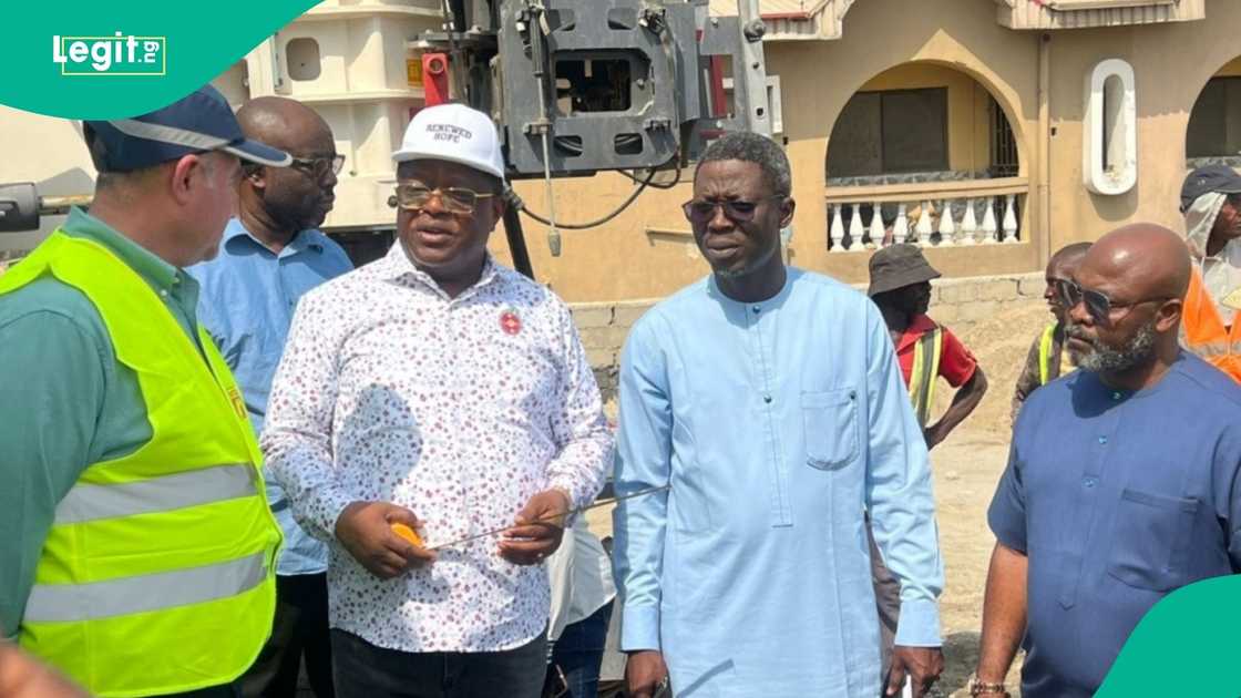 Senator David Umahi inspecting road project