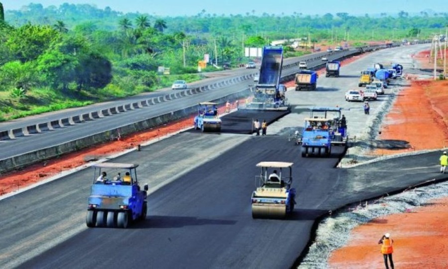 Abuja-Kaduna-Kano Road To Be Completed In 14 Months – FG