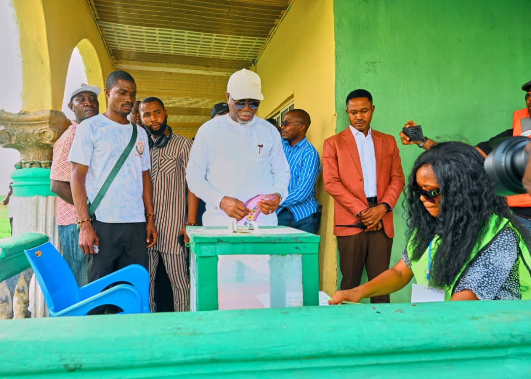 Aiyedatiwa Casts Votes, Says Autonomy Will Enhance Grassroots Dev't