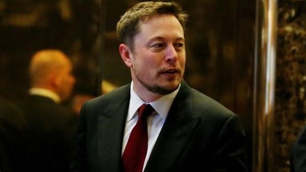 Elon Musk in trouble over Twitter takeover