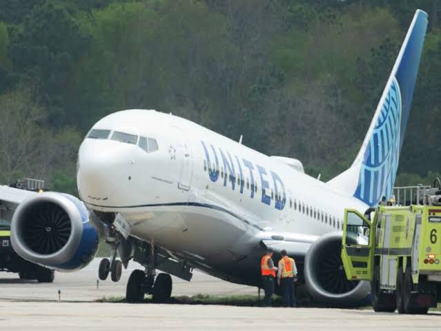 FG Gives Update On United Airlines Emergency Landing In Lagos