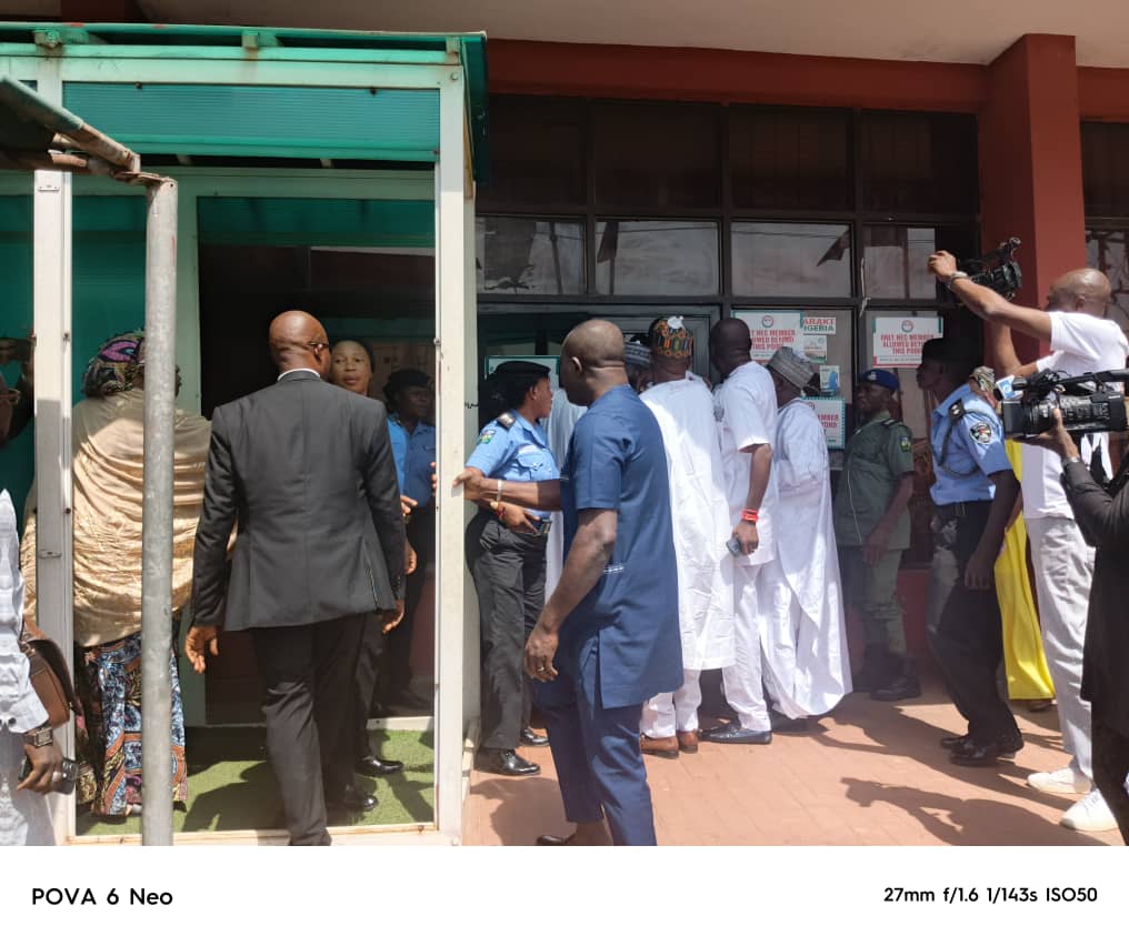 Security Operatives Besiege PDP Secretariat After Chaos Over National Secretary Position