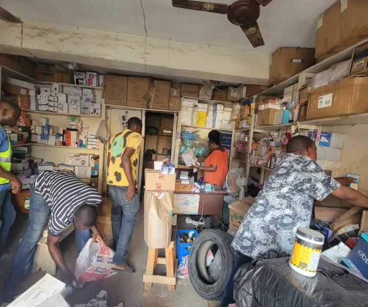 Photos: NAFDAC Raids Idumota Market, Seals 3,000 Shops, Seizes 12 Truckloads Of Illicit Pharmaceuticals