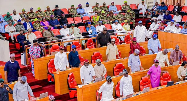 Lagos Assembly Resumes Plenary Amidst Leadership Crisis