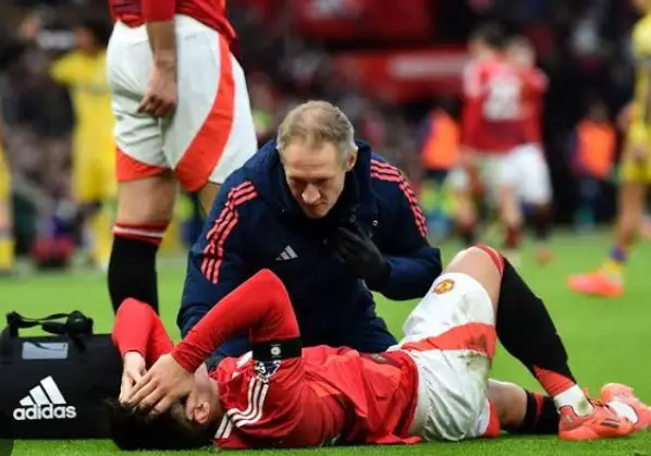 Man United Defender Martinez Set To Miss Rest Of Season With Cruciate Injury