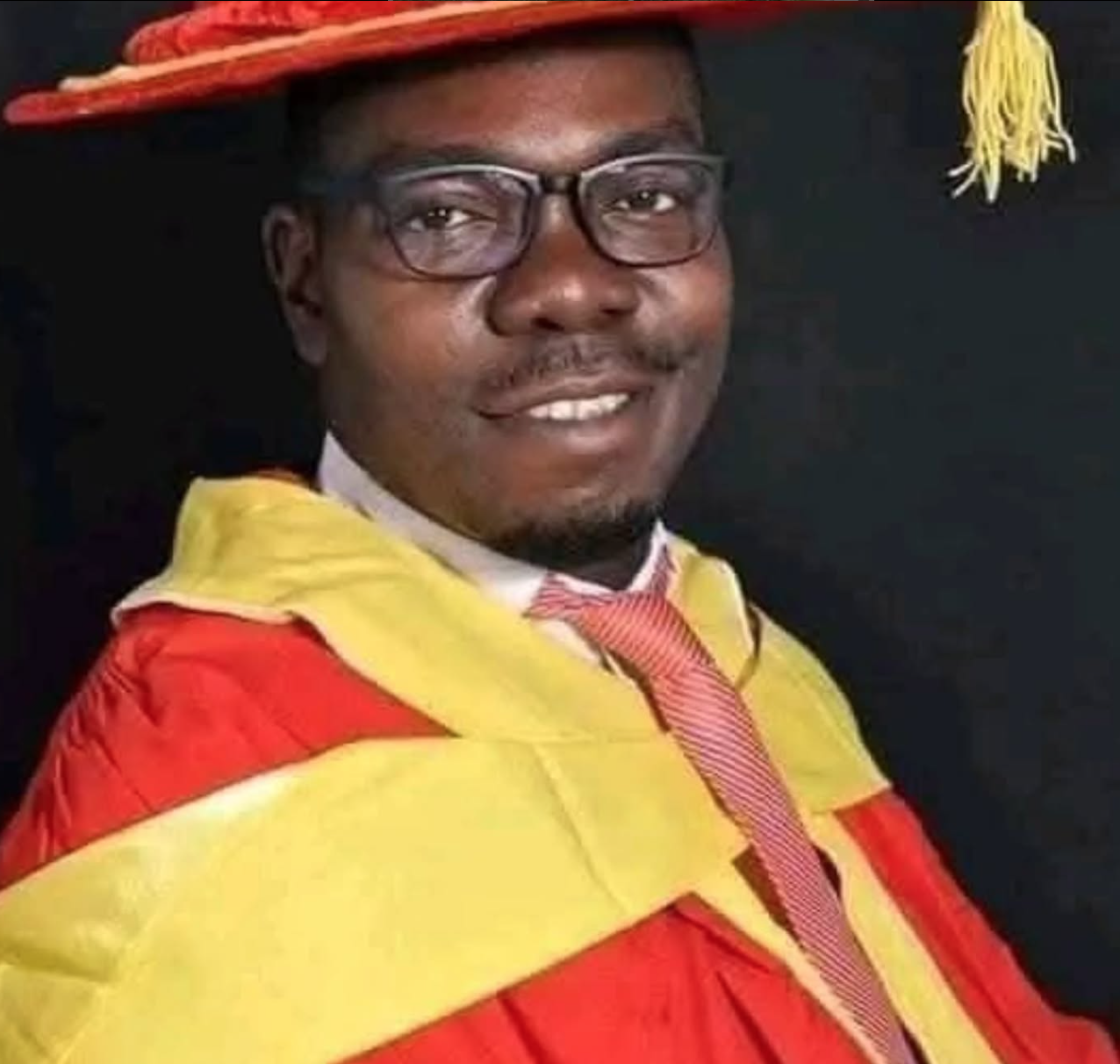 Nigerian lecturer gets suspended for impregnating four students (photo)