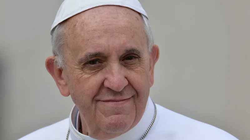 Pope Francis remains in hospital, clinical condition complex