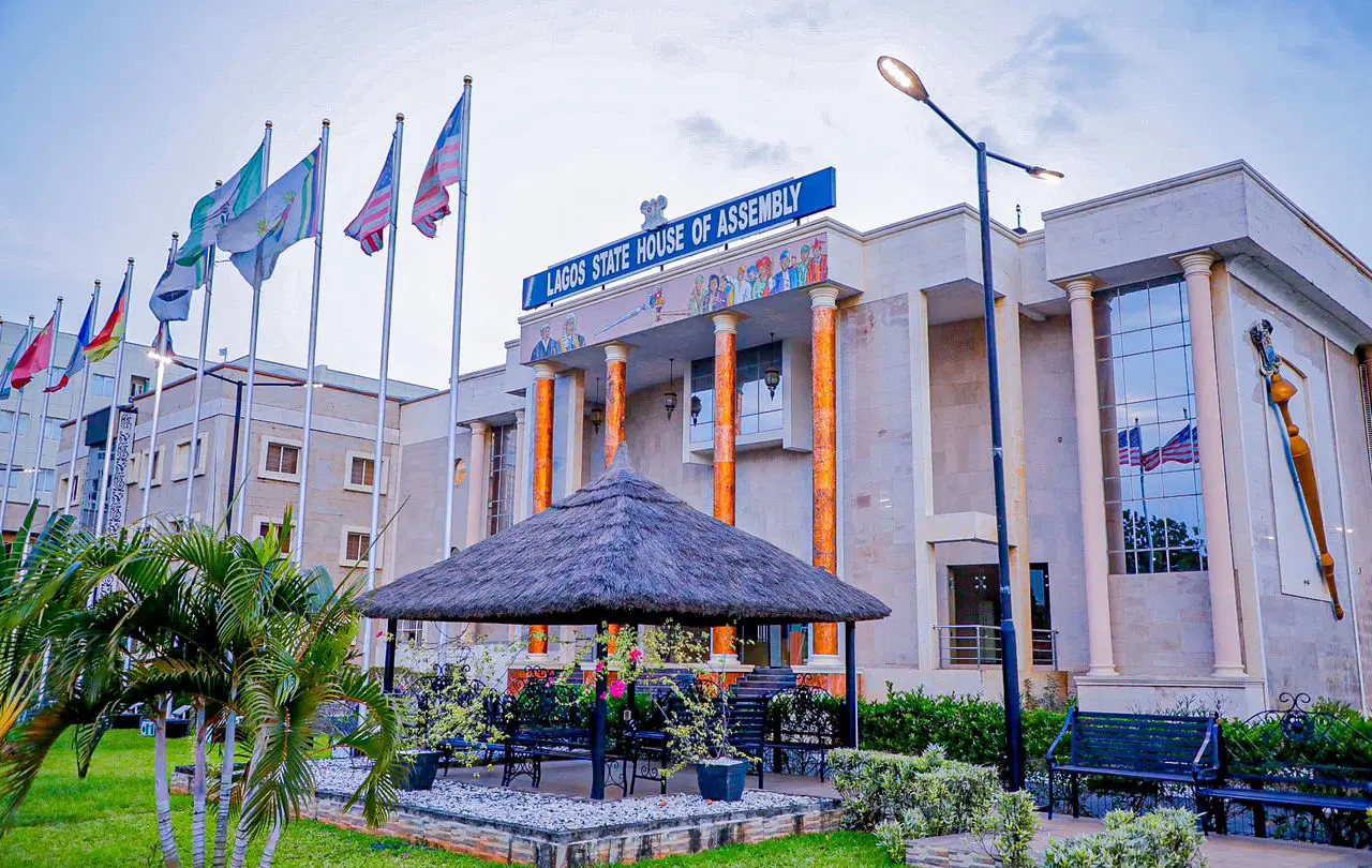 Tension In Lagos Assembly As DSS Operatives Clash With Legislative Workers