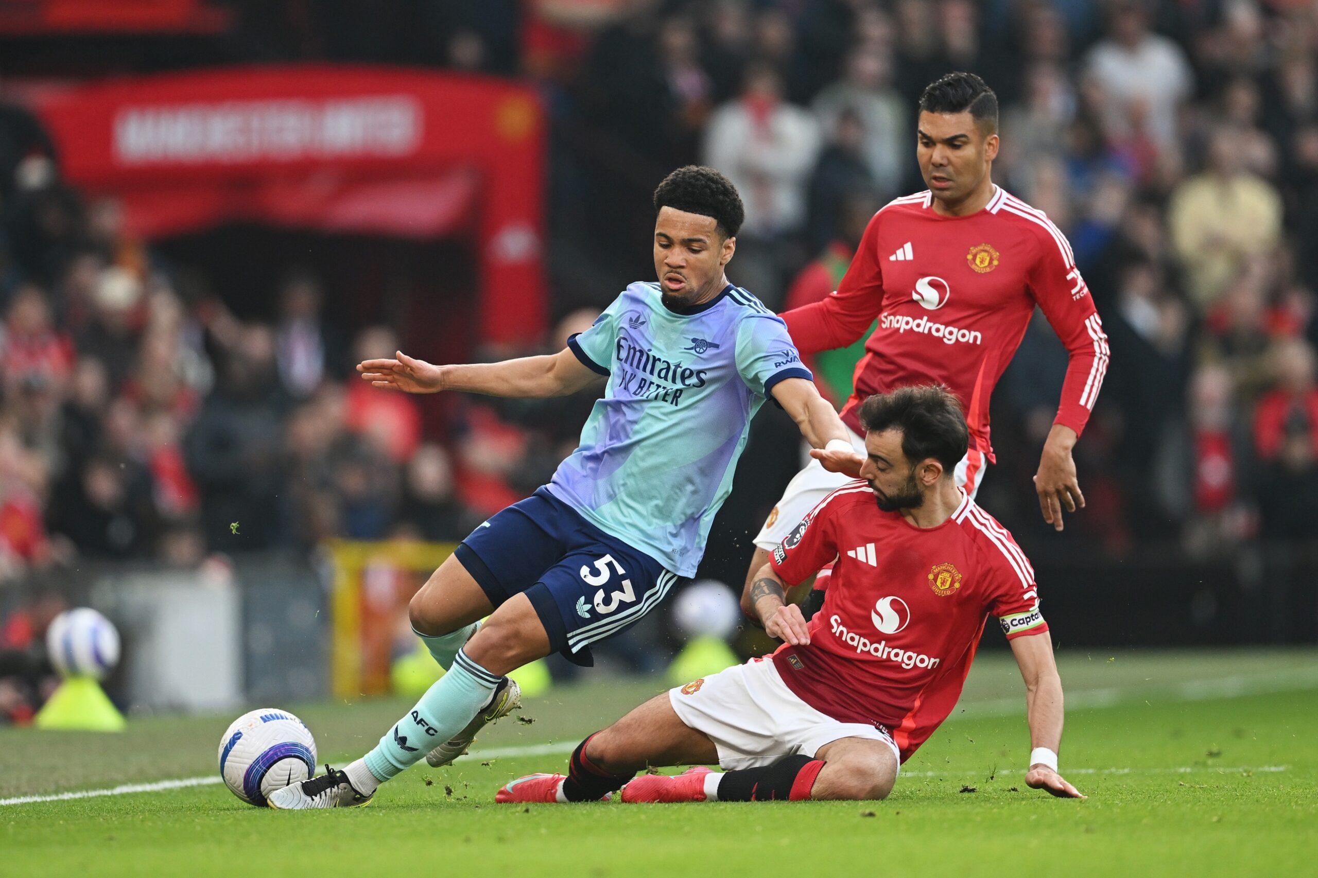 Rice Scores Stunning Goal As Arsenal Hold Man United